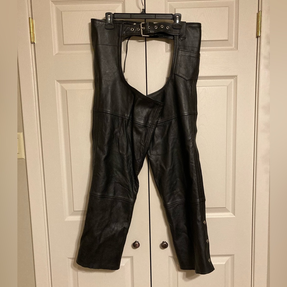 FMC Black leather motorcycle chaps. Size medium unisex